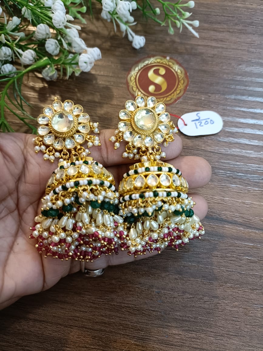 Kundan Jhumkas