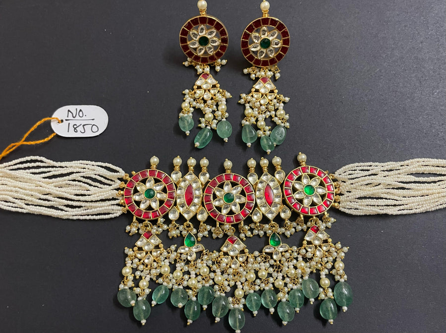 Pachi Kundan Choker Set