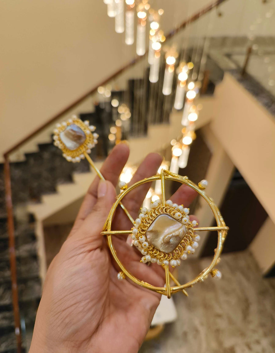 Baroque Pearl Hair bun Cage accessory
