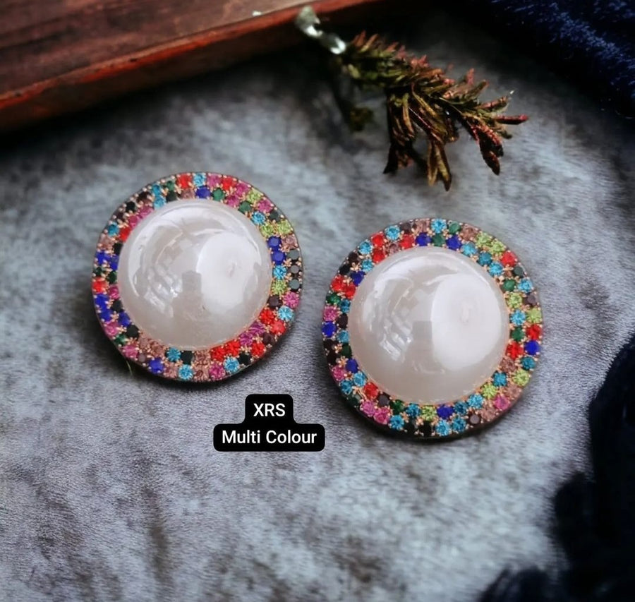 Pearl Biyg Stud Earrings