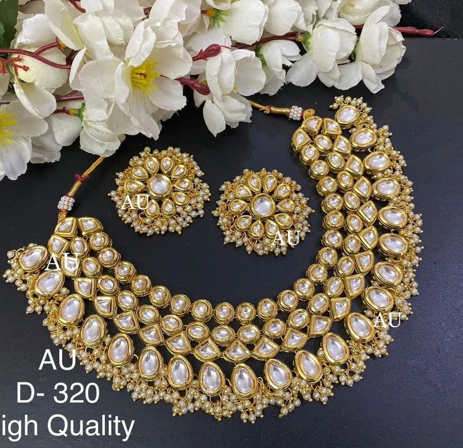 Kundan Neckace Set