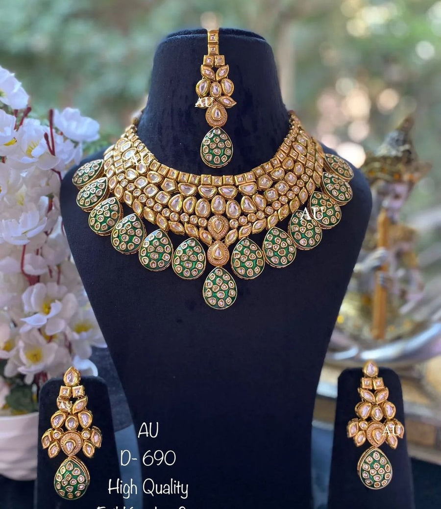 Kundan Necklace Set